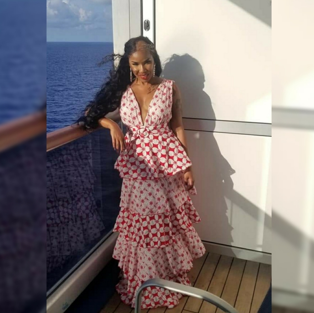 Beautiful Flowy Red and White Dress